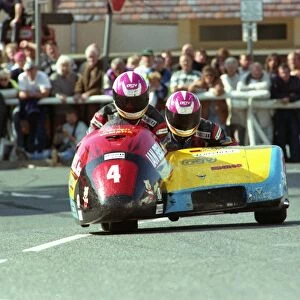 Geoff Bell / Nick Roche (Ireson Yamaha) 1995 Sidecar TT