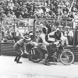 Geoff Davison (Levis) 1922 Lightweight TT