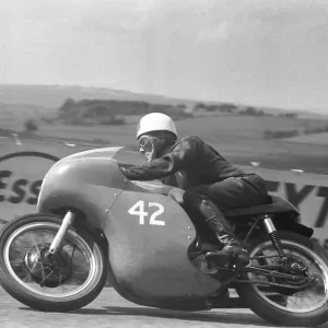 Geoff Duke (Norton) 1959 Junior Ulster Grand Prix