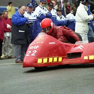 Geoff Hands & Philip Bridge (Jacobs Yamaha) 1996 Sidecar TT