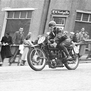 George Longman (Velocette) 1954 Junior Manx Grand Prix