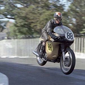 Gerald Thain (Norton) 1967 Senior Manx Grand Prix