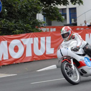 Giacomo Agostini (Yamaha) 2011 Parade Lap