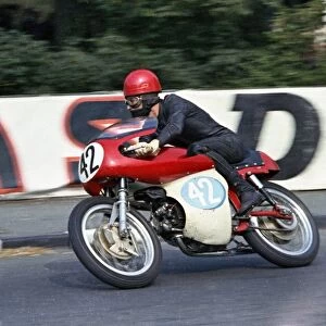 Gordon Keith (Aermacchi) 1966 Junior TT