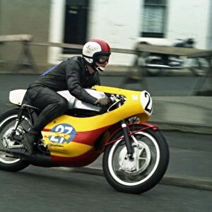 Gordon Pantall (Padgett Yamaha) 1971 Junior TT