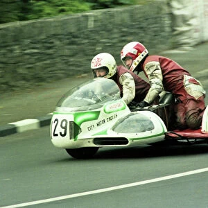 Goronwy Davies & Elfed Davies (Yamaha) 1983 Sidecar TT