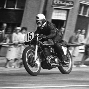 Graham Dickson (AJS) 1962 Junior Manx Grand Prix
