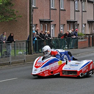 Greg Lambert & Kenny Cole (Honda GLR) 2014 Sidecar TT