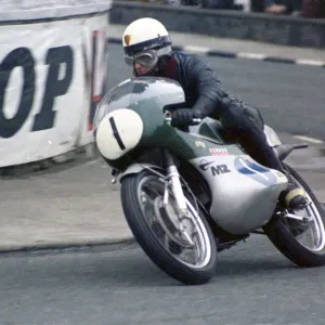 Gunther Bartusch (MZ) 1971 Junior TT Gunther Bartusch (MZ) 1971 Junior TT