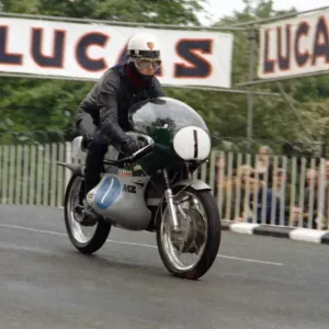 Gunther Bartusch (MZ) 1971 Junior TT Gunther Bartusch (MZ) 1971 Junior TT