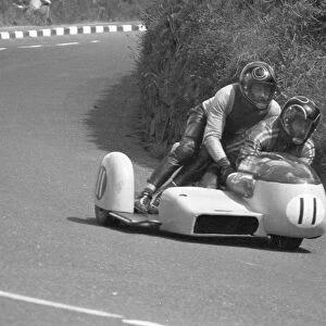 Gustav Pape & Franz Kallenberg (Konig) 1975 500 Sidecar TT
