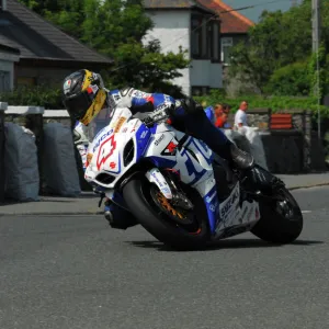 Guy Martin (Suzuki) 2013 Southern 100