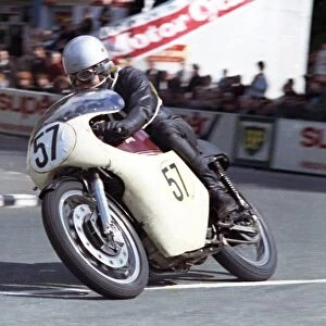 Hans Sommerhalder (Matchless) 1966 Senior TT