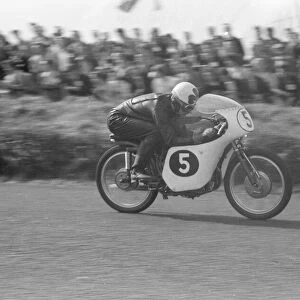 Harry Dunlop (MV) 1959 Ultra Lightweight Ulster Grand Prix
