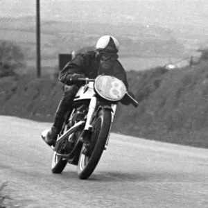 Harry Hinton snr (Norton) 1951 Junior TT