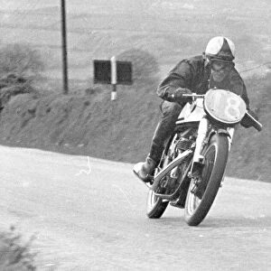 Harry Hinton snr (Norton) 1951 Junior TT
