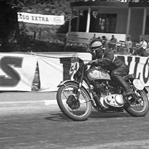 Harry Nash (BSA) 1953 Junior Clubman TT