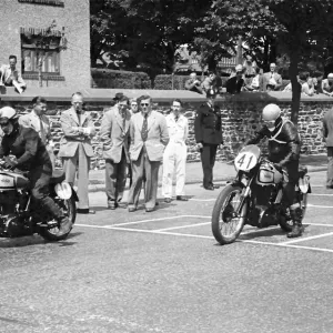 Harry Plews (Norton, 40) D Wasley (Norton, 41) 1952 Junior Clubman TT