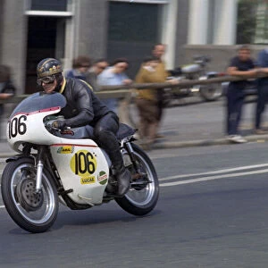 Harry Reynolds (Matchless) on Bray Hill 1970 Senior TT