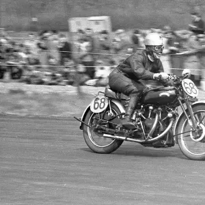 Hedley Cox (Vincent) 1953 Silverstone