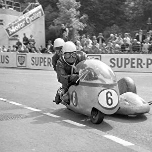 Heinz Luthringhauser & Herman Hahn (BMW) 1965 Sidecar TT