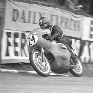 Hugh Anderson (Suzuki) 1961 Lightweight TT