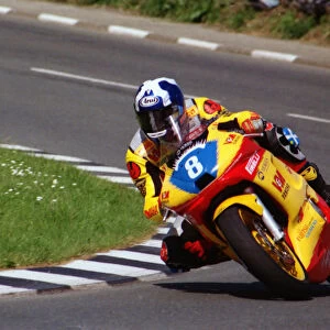 Iain Duffus (Suzuki) 2002 Junior 600 TT