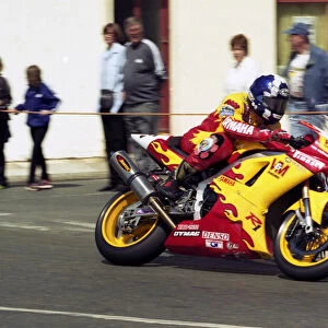 Iain Duffus (V&M Yamaha) 1999 Senior TT