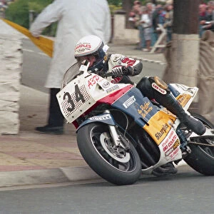 Iain Duffus (Yamaha) 1988 Formula One TT