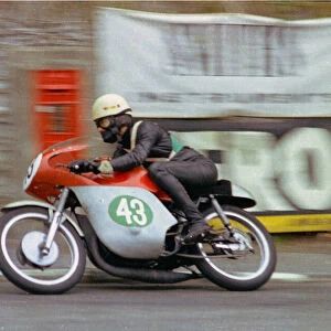 Ian Burne (Bultaco) 1965 Lightweight TT