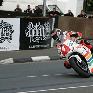 Ian Hutchinson (Honda) 2009 Superstock TT