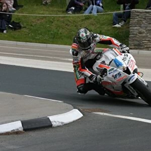 Ian Hutchinson (Honda) 2010 Supersport TT