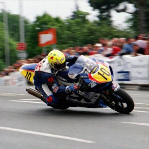 Ian Lougher (TAS Suzuki) 2002 Senior TT