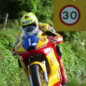 Ian Lougher (V&M Yamaha) 2000 Junior TT