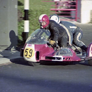 Ian McDonald & Andre Witherington (Weslake) 1976 1000 Sidecar TT