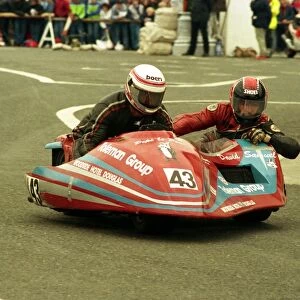 Ian Pugh & David Samuel (Yamaha) 1988 Sidecar TT