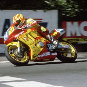 Ian Simpson (V&M Honda) leaves Governors Bridge;1997 Junior TT