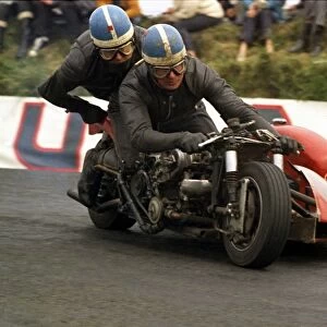 Idris Evans & J Mathuson (Imp special) 1970 750cc Sidecar TT