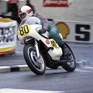 Ivan Hodgkinson (Granby Suzuki) 1972 Senior TT practice