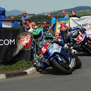 Ivan Lintin (Kawasaki) and Dan Kneen (Yamaha) 2016 Southern 100