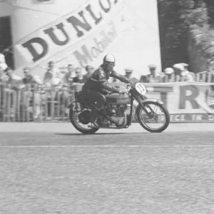 ivan Wicksteed (Triumph) 1951 Senior Clubman TT