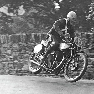 J H Crasher White (Norton) 1934 Senior Manx Grand Prix