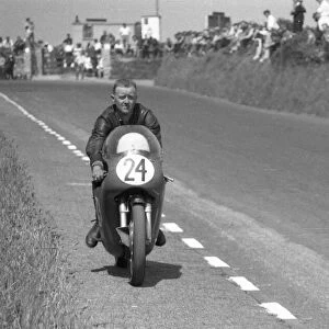 Jack Ahearn (Norton) 1962 Senior TT