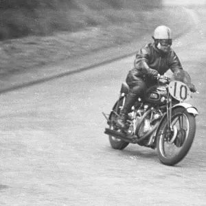 Jack Harding (Vincent) 1949 Clubman 1000 TT