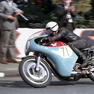 Jack Saunders (Norton) 1966 Senior TT