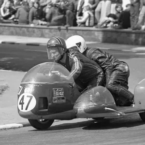 Jack Trustham & John Cowley (BMW) 1975 500cc Sidecar TT