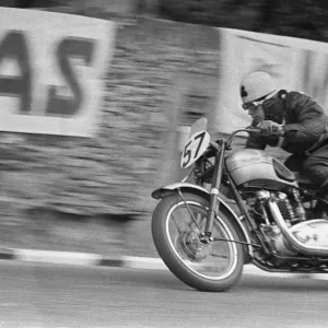 Jim Bollington (Triumph) 1950 Senior Clubman TT