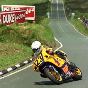 Jim Hodson (Kawasaki) 2000 Senior TT