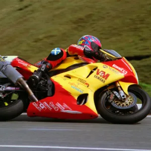 Jim Moodie (V&M Yamaha) 2002 Formula One TT