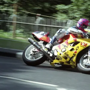 Jim Moodie (Yamaha) 1993 Supersport 400 TT